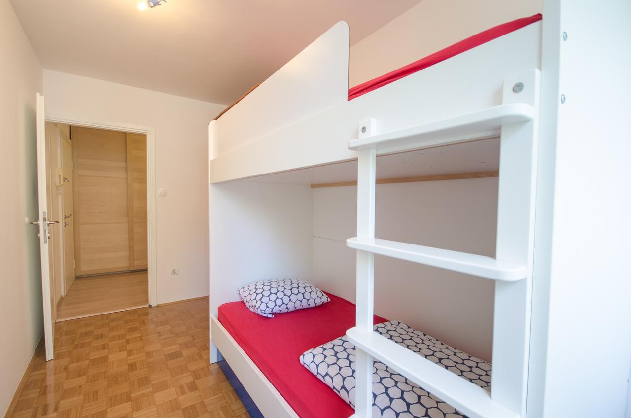 Apartment Near The Train Station Laibach Exterior foto