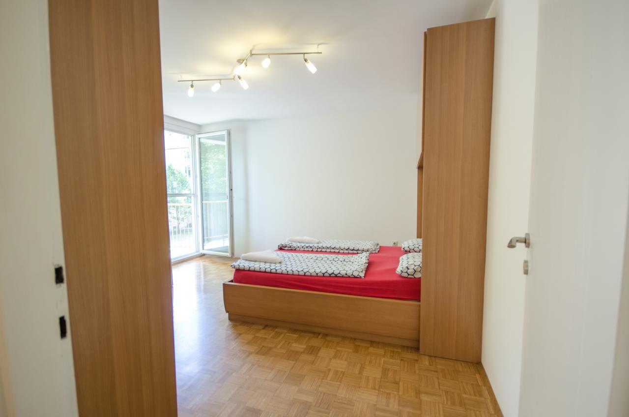 Apartment Near The Train Station Laibach Exterior foto