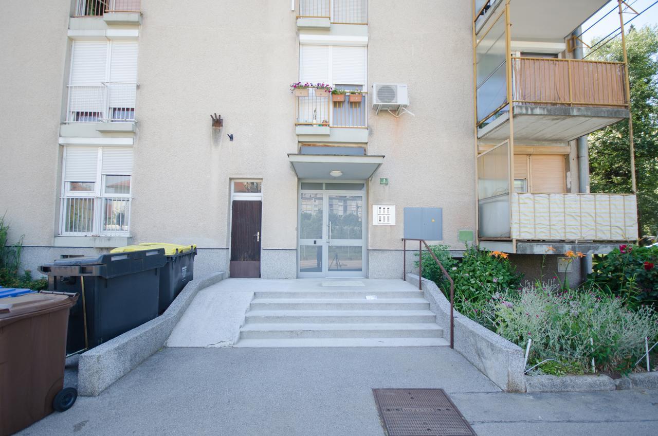 Apartment Near The Train Station Laibach Exterior foto