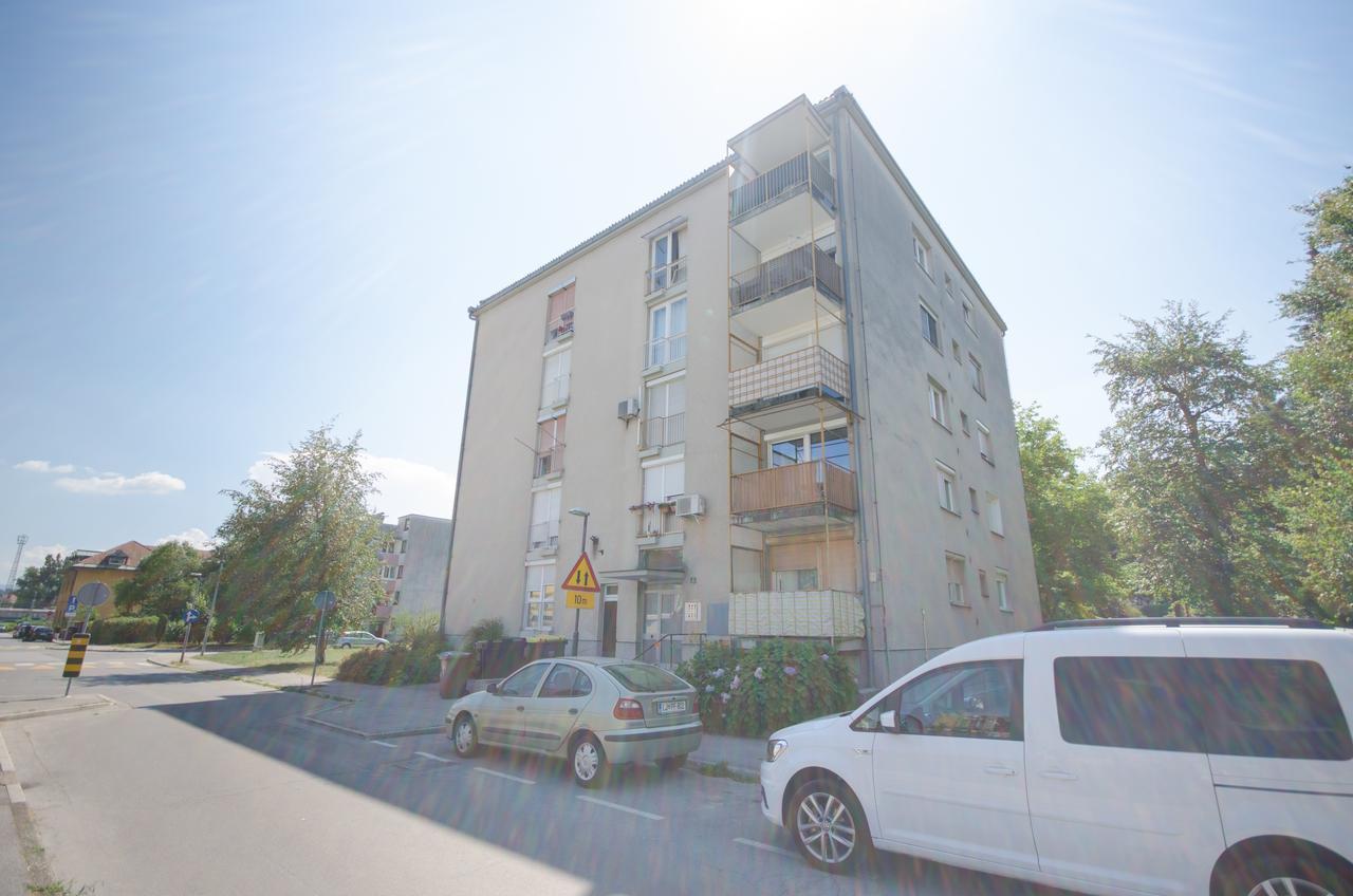 Apartment Near The Train Station Laibach Exterior foto