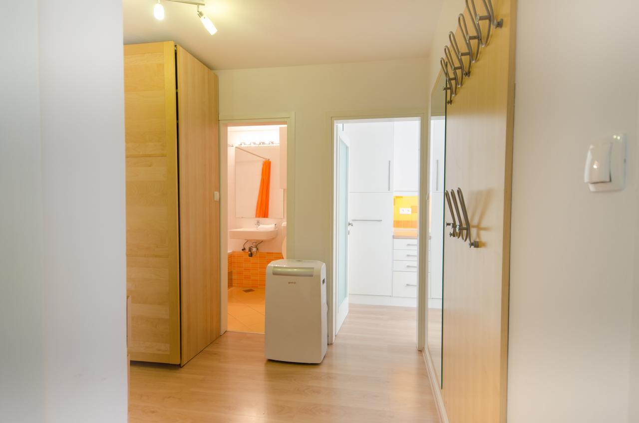 Apartment Near The Train Station Laibach Exterior foto